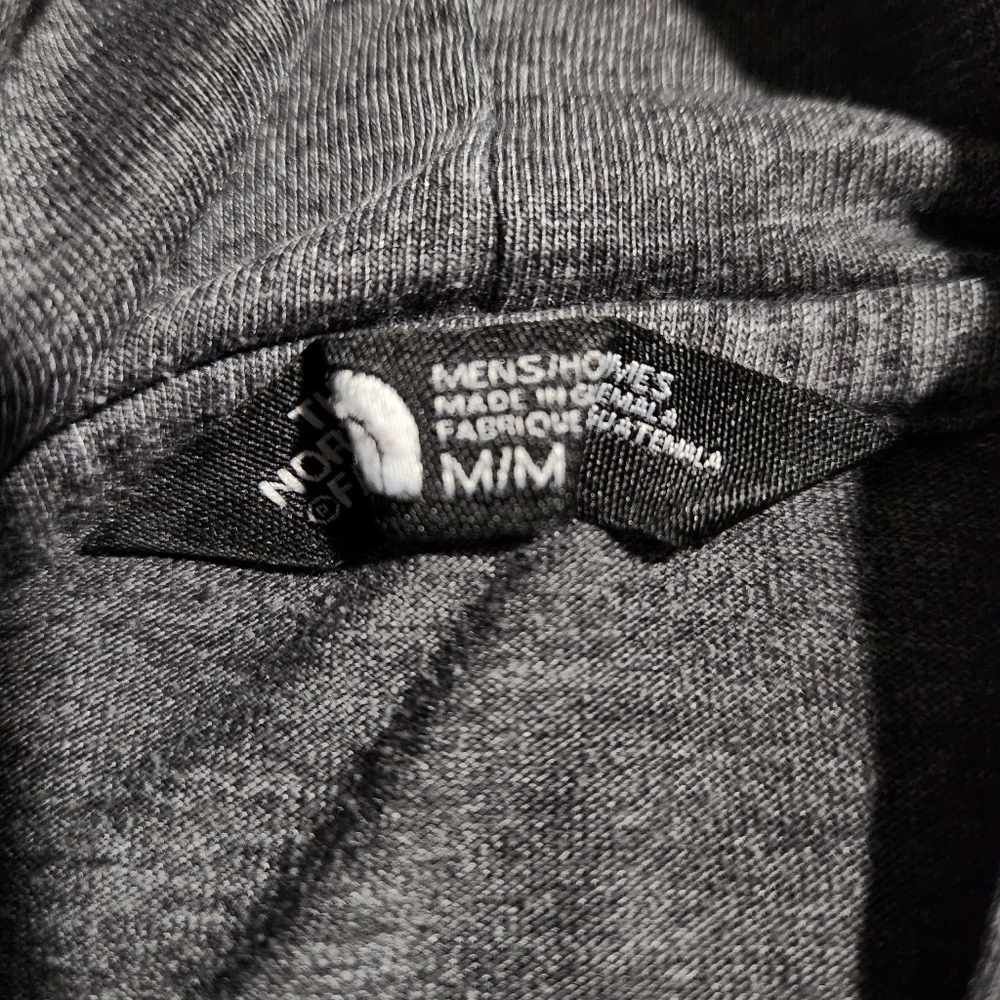 Northface Hoodie Pullover - Picture 3 of 3